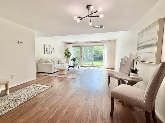 620 Watersedge Drive, Ann Arbor, MI 48105
