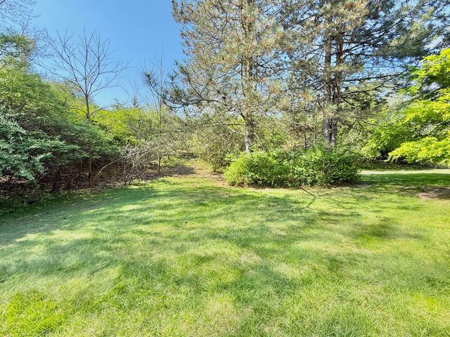 620 Watersedge Drive, Ann Arbor, MI 48105