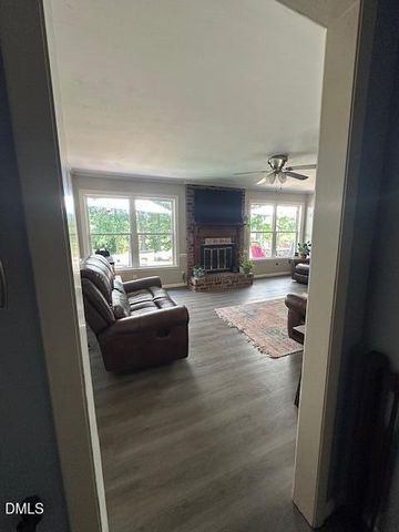 3916 Riviera Drive, Elm City, NC 27822