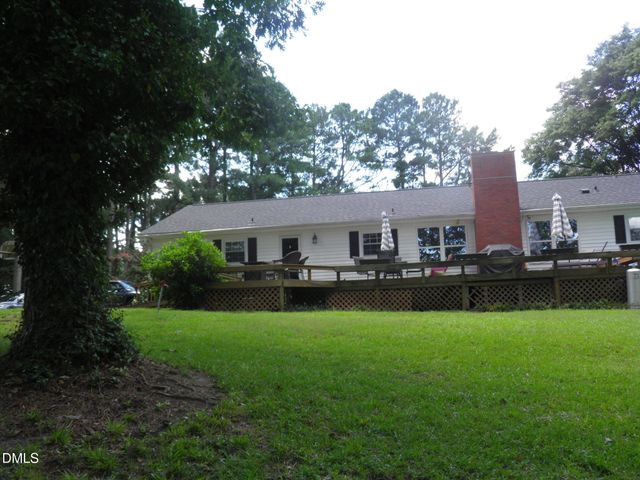 3916 Riviera Drive, Elm City, NC 27822