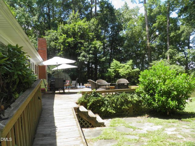 3916 Riviera Drive, Elm City, NC 27822