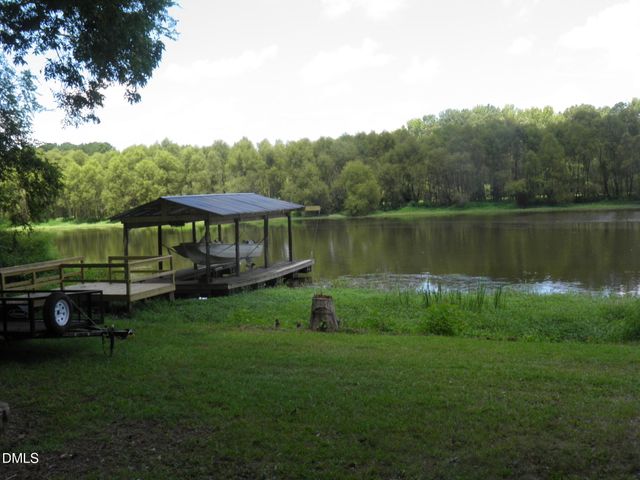 3916 Riviera Drive, Elm City, NC 27822