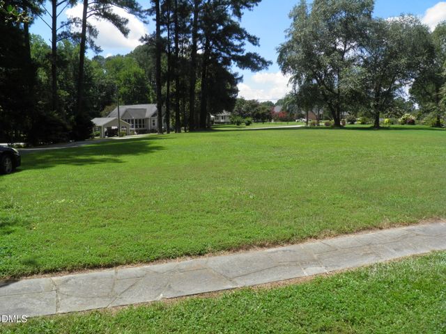 3916 Riviera Drive, Elm City, NC 27822