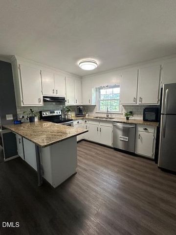 3916 Riviera Drive, Elm City, NC 27822