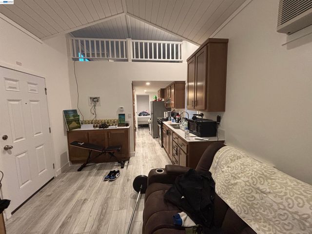 5878 Garlic Farm Dr 82, Gilroy, CA 95020