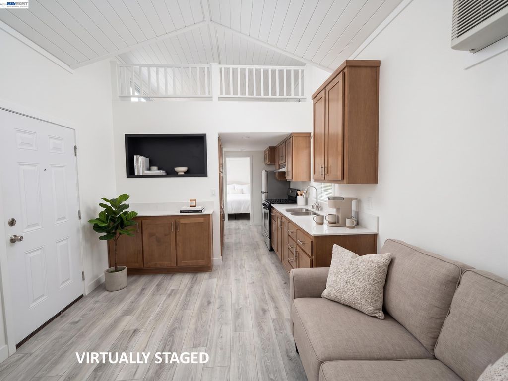 5878 Garlic Farm Dr 82, Gilroy, CA 95020