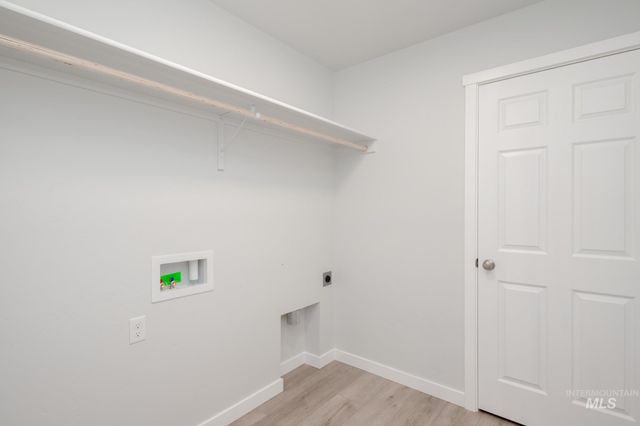 299 N Meadowsweet Ave, Kuna, ID 83634