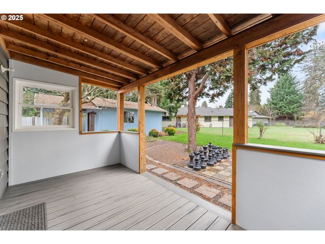 16600 Sw FLORENCE St, Beaverton, OR 97078