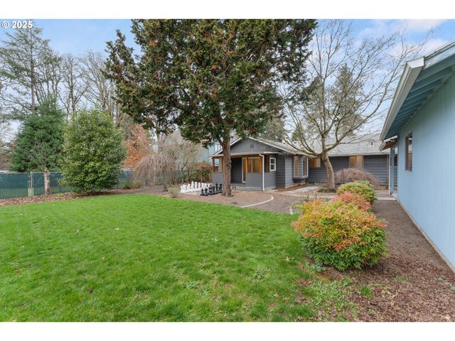 16600 Sw FLORENCE St, Beaverton, OR 97078