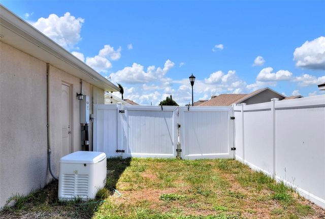 1590 DOVES VIEW CIR, Auburndale, FL 33823