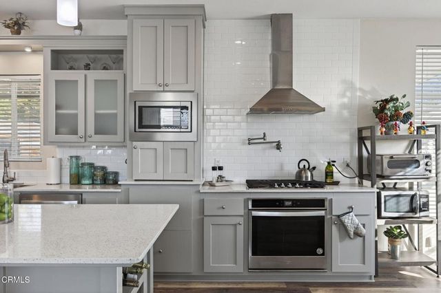 445 Gaviota Place 124, Oxnard, CA 93033