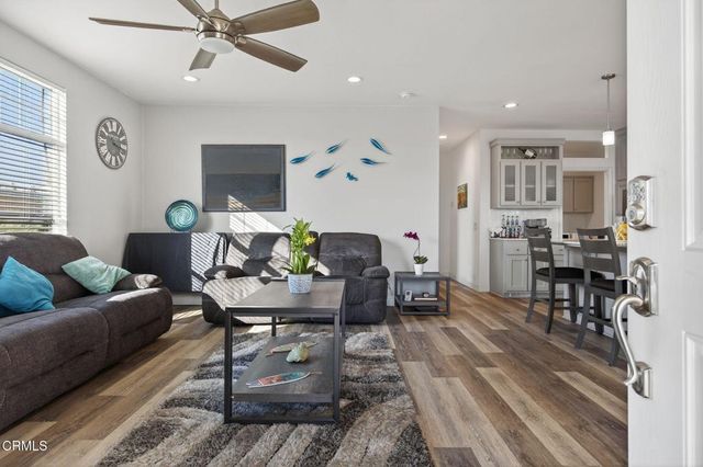 445 Gaviota Place 124, Oxnard, CA 93033