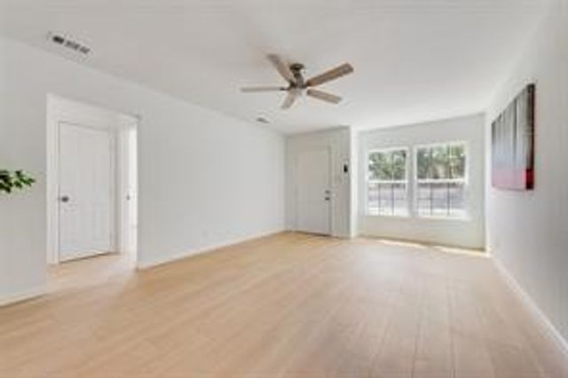 5816 Kilpatrick Avenue, Fort Worth, TX 76107