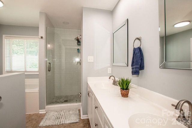 921 Argyle Court, Statesville, NC 28677
