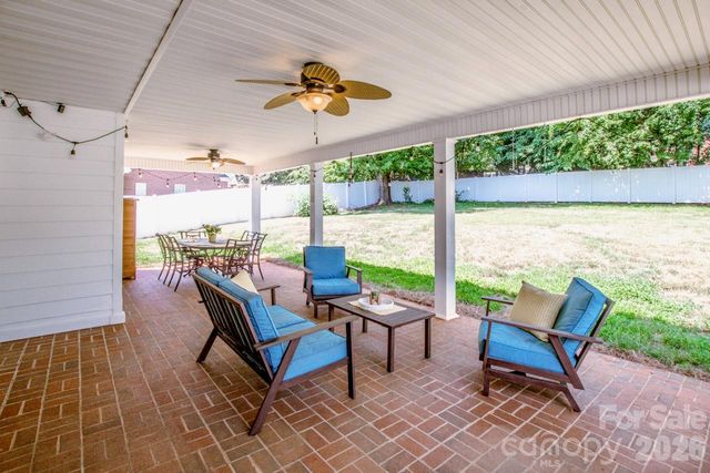 921 Argyle Court, Statesville, NC 28677
