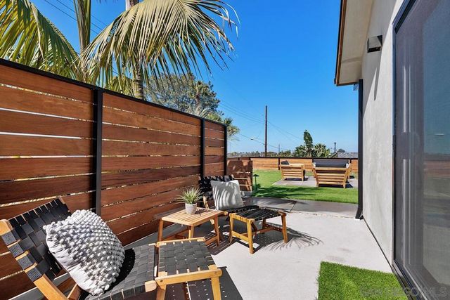 948 Emma, Cardiff By The Sea, CA 92007