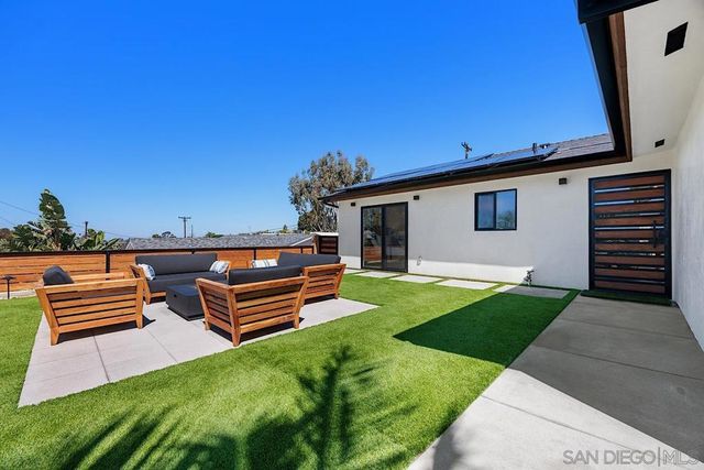 948 Emma, Cardiff By The Sea, CA 92007