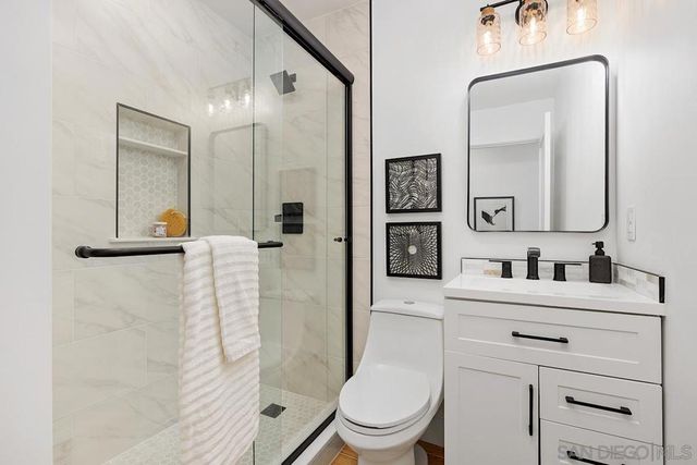 948 Emma, Cardiff By The Sea, CA 92007