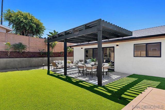 948 Emma, Cardiff By The Sea, CA 92007