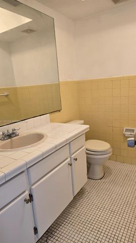 1885 NE 121st Street 17, North Miami, FL 33181