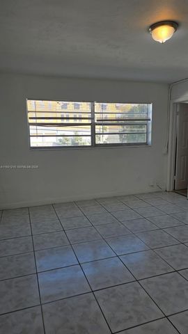 1885 NE 121st Street 17, North Miami, FL 33181