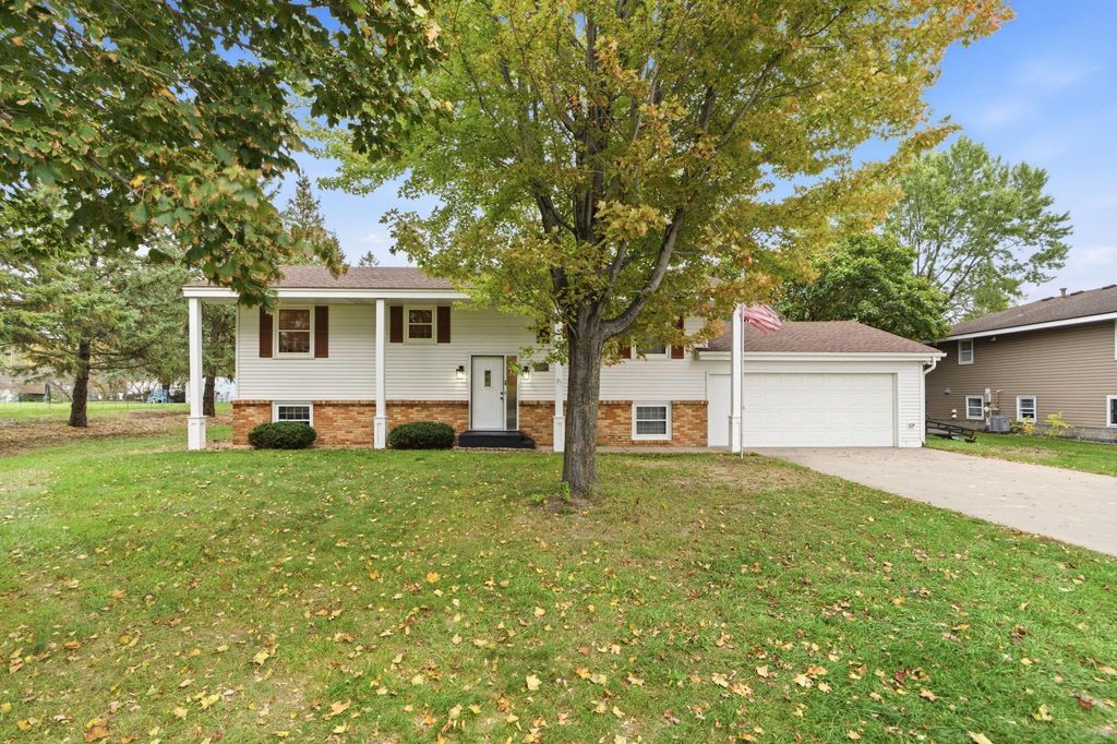 3950 7th Avenue, Anoka, MN 55303 — exterior