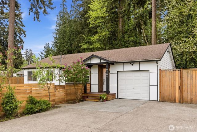 10404 Jovita Blvd E, Edgewood, WA 98372