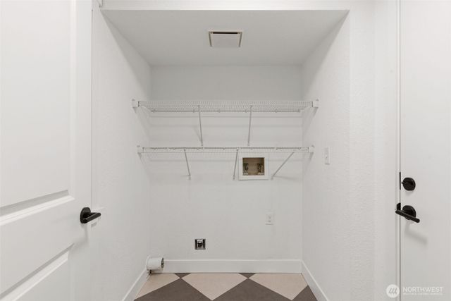 10404 Jovita Blvd E, Edgewood, WA 98372