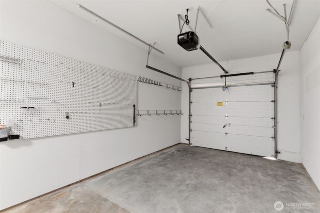 10404 Jovita Blvd E, Edgewood, WA 98372