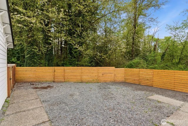 10404 Jovita Blvd E, Edgewood, WA 98372