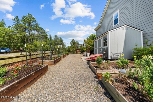100 Amelia Drive, Carthage, NC 28327
