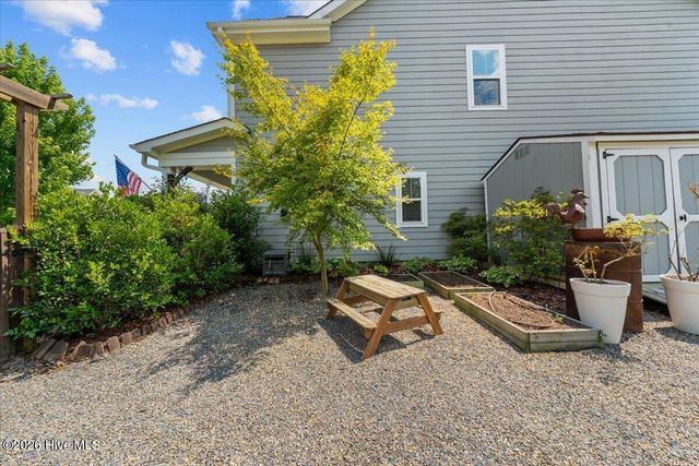100 Amelia Drive, Carthage, NC 28327
