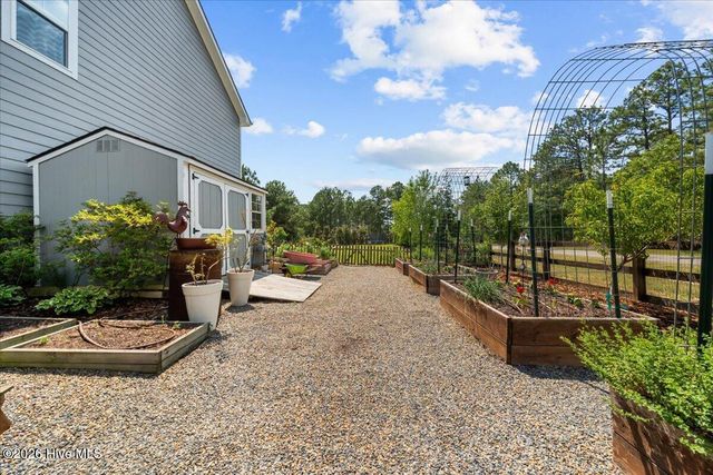 100 Amelia Drive, Carthage, NC 28327