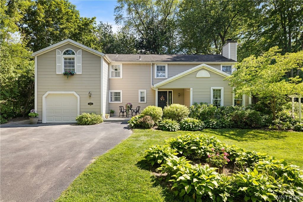 864 Ridge Road, Lewiston, NY 14092