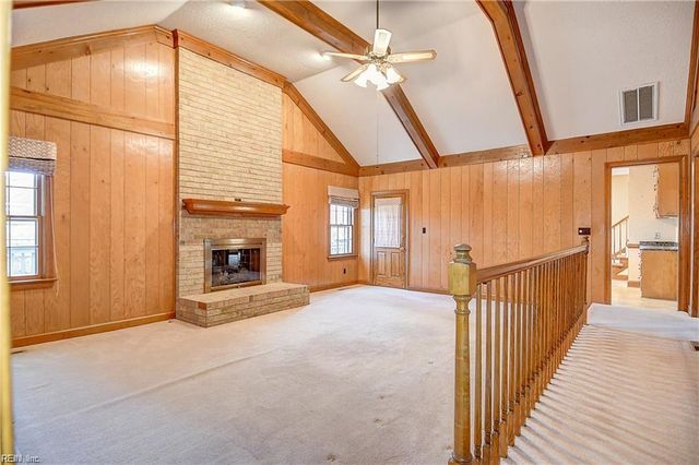 1924 Grayfalcon DR, Norfolk, VA 23518