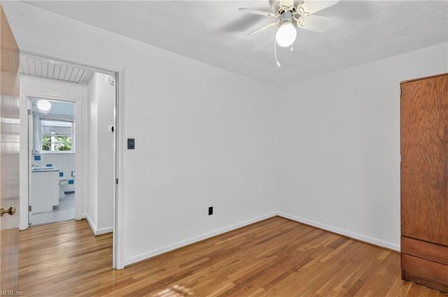 14 Charlton DR, Hampton, VA 23666