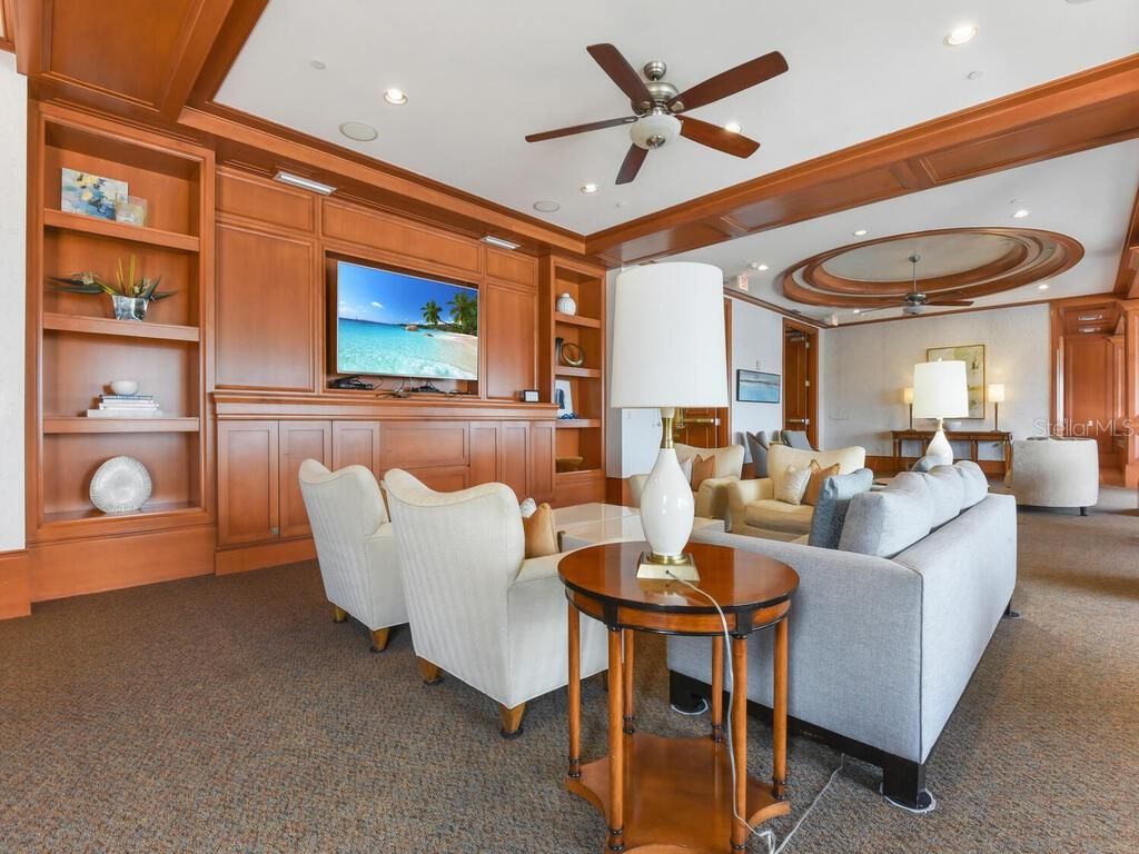 Image 36 of property listing at 2104 W 1ST STREET 2304, Fort Myers, FL 33901