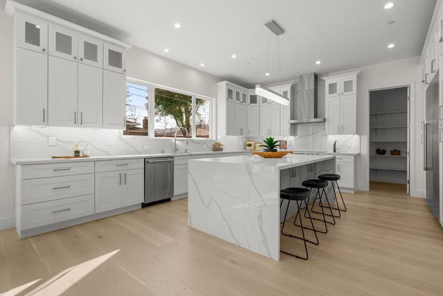 810 Virginia Court, Campbell, CA 95008