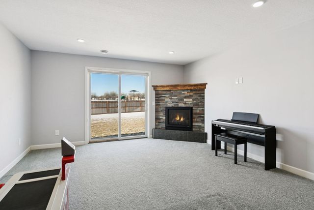 21001 Fletcher Way, Farmington, MN 55024