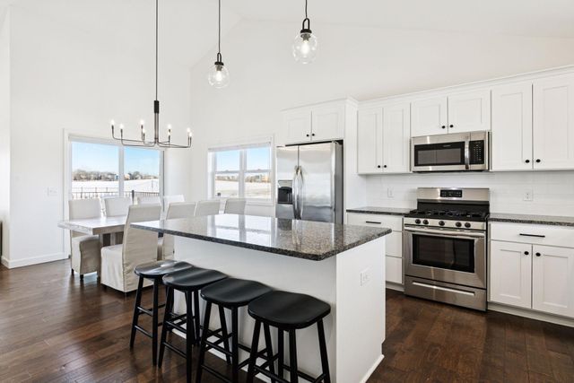 21001 Fletcher Way, Farmington, MN 55024