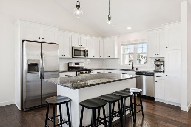 21001 Fletcher Way, Farmington, MN 55024