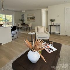 1711 Brookdale Avenue, Charlotte, NC 28210