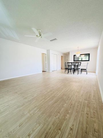 21411 Juego Circle 32b, Boca Raton, FL 33433