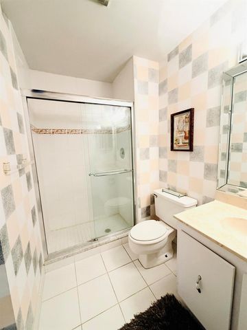 21411 Juego Circle 32b, Boca Raton, FL 33433