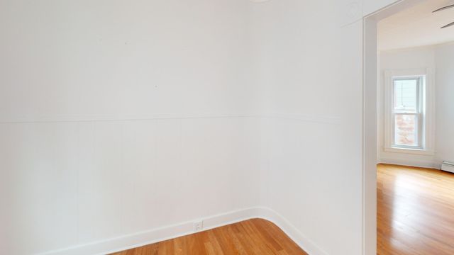 26 A St 2, Lowell, MA 01851