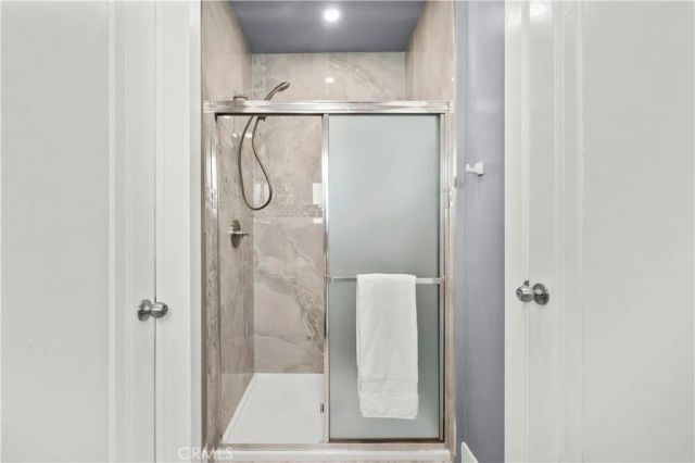 2049 W 71St Street, Los Angeles, CA 90047