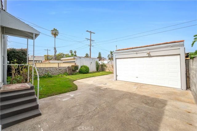 2049 W 71St Street, Los Angeles, CA 90047