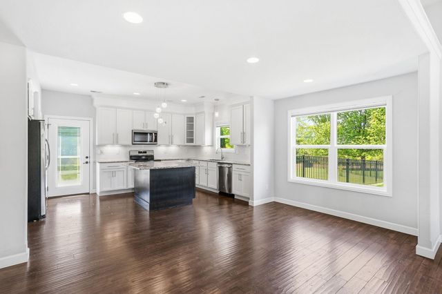 2414 NOTTOWAY DR, Columbia, MO 65203