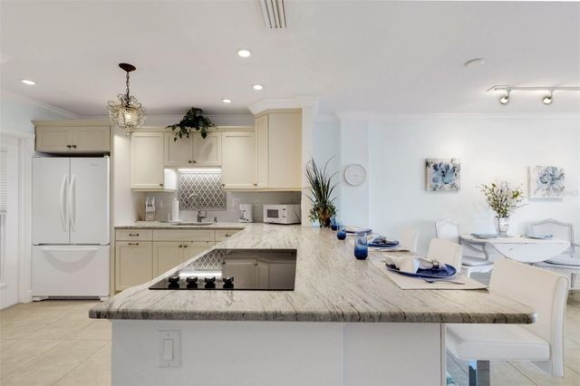 109 THE ESPLANADE S 202, Venice, FL 34285