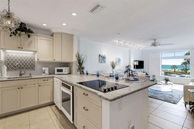109 THE ESPLANADE S 202, Venice, FL 34285